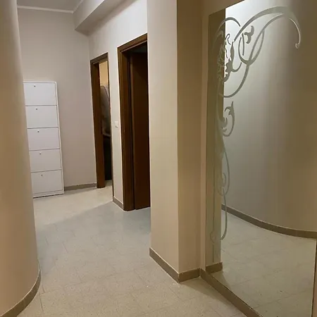 דירה Modern In 60 Sqm With Balcony טורה מליסה